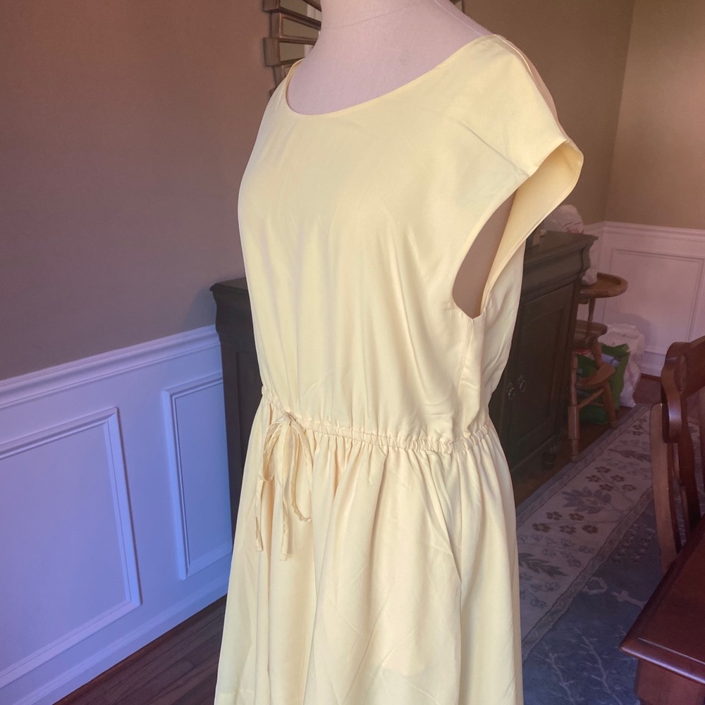 GAP Yellow Sleeveless Dress - M